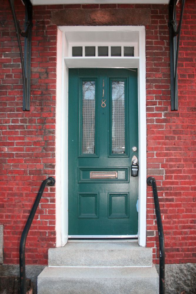 Private office suite: 118 Middle St, Manchester, NH 03101